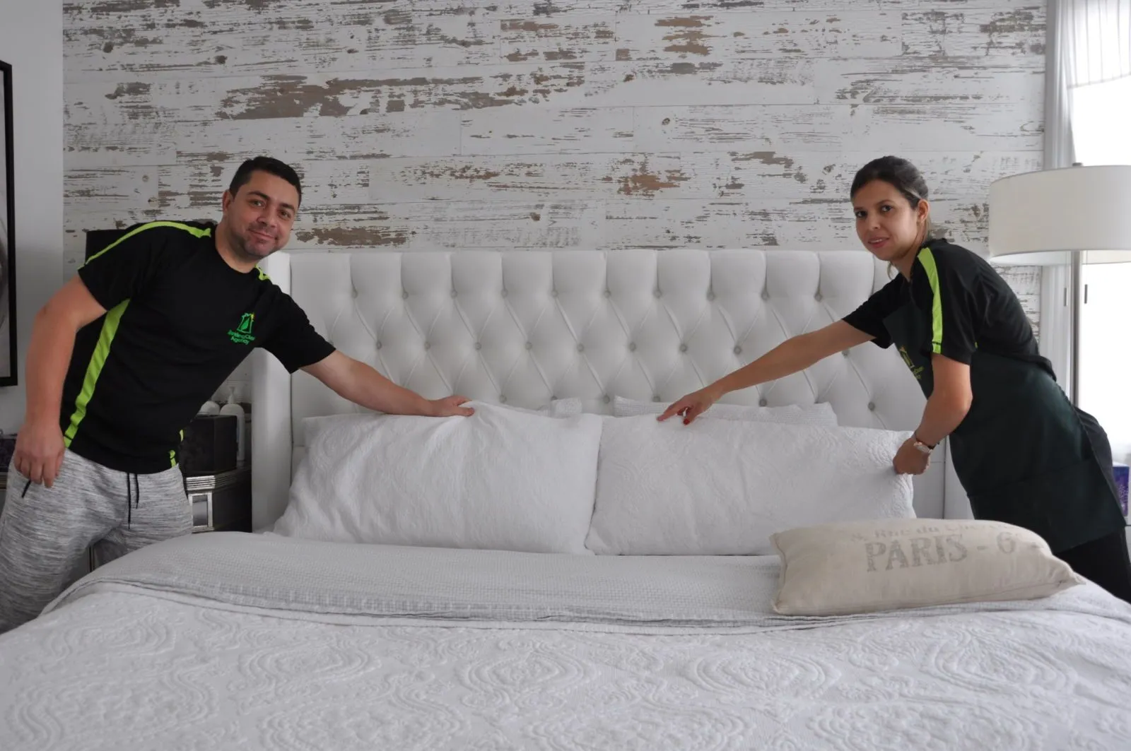  Transform Your Home with Professional Cleaning Service