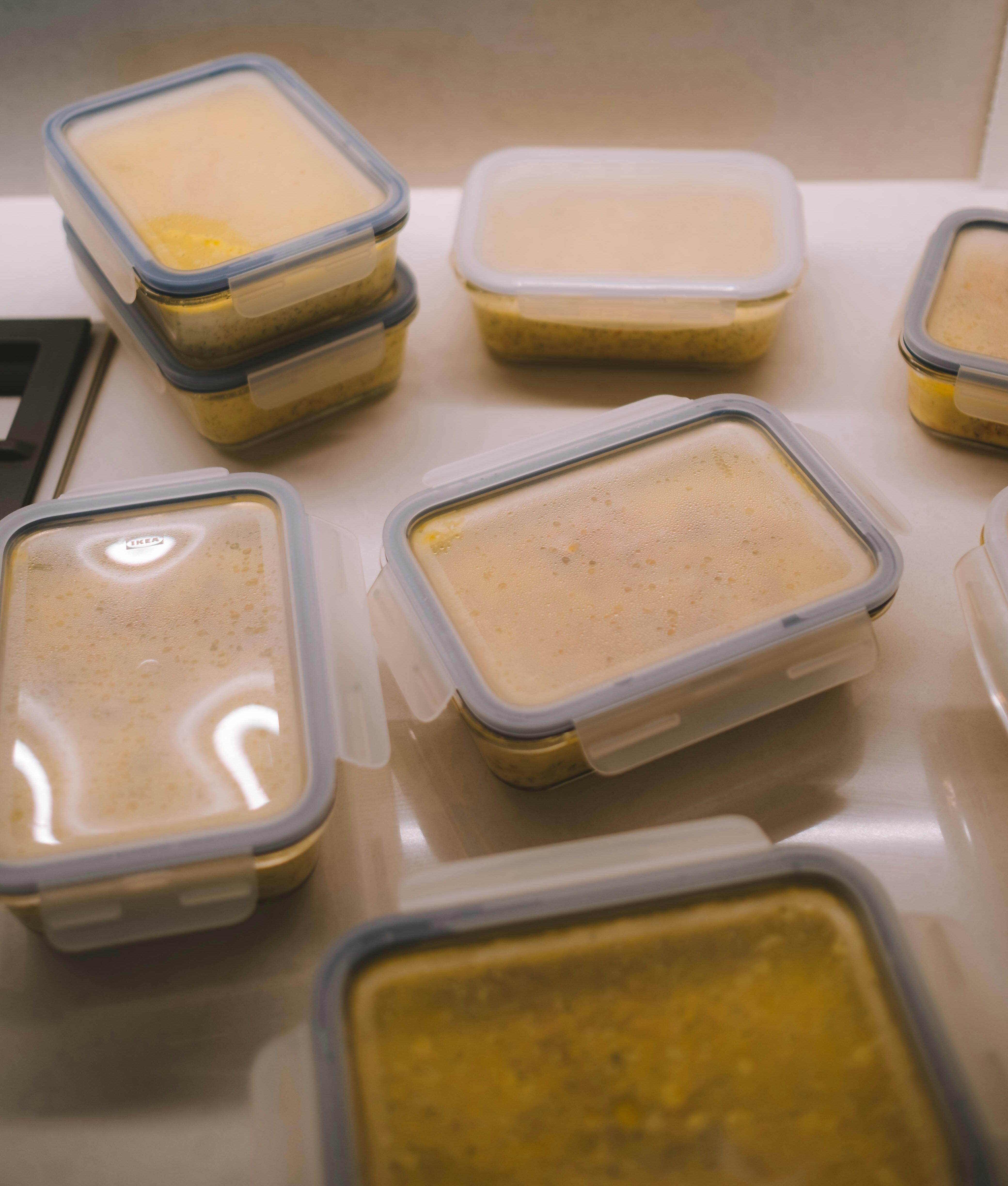  How to Clean Reusable Plastic Pots the Eco-Friendly Way