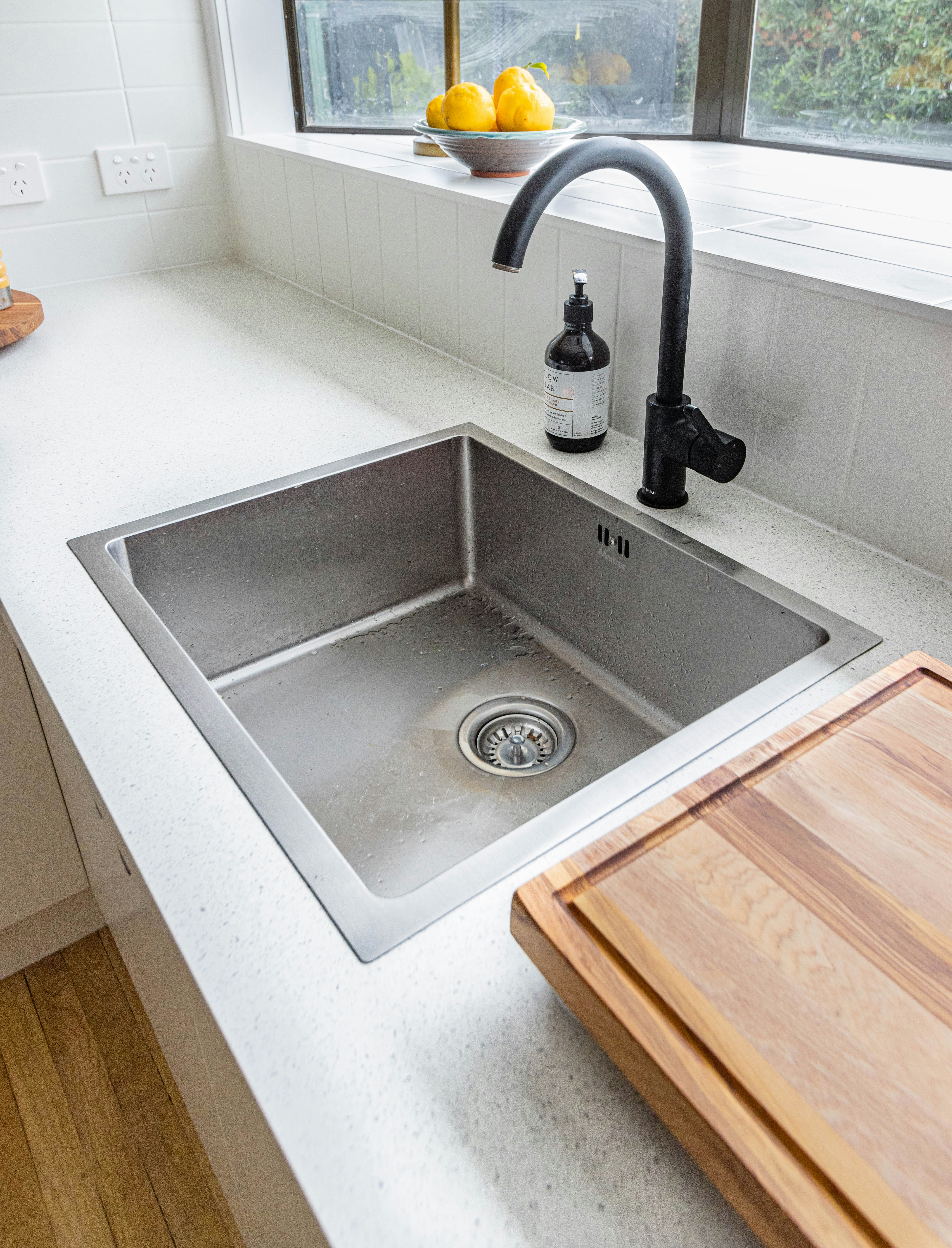  Sink Cleaning for Greener Spaces